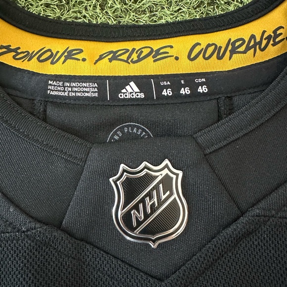 Adidas Black and Blue Toronto Maple Leafs Jersey - Picture 3 of 6